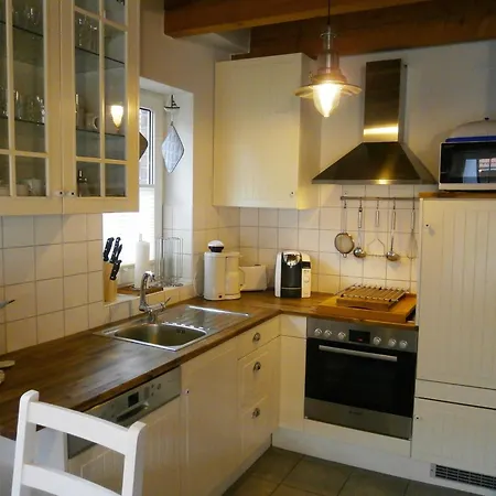 Onnens Hus - Burhave 03 * בוטיאדינגן